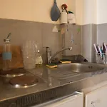 Magnificent Studio Near The Place De La Nation